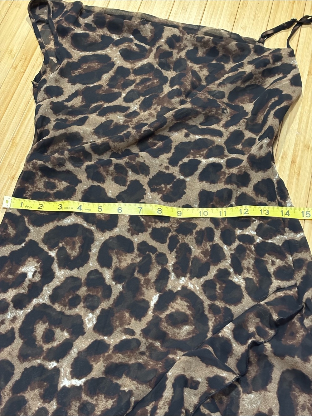 Leopard print asymmetrical off shoulder maxi dress. Size XS. Sheer fabric. New. - Picture 11 of 16